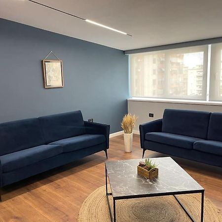Voyage Penthouse Leilighet Tiranë Eksteriør bilde