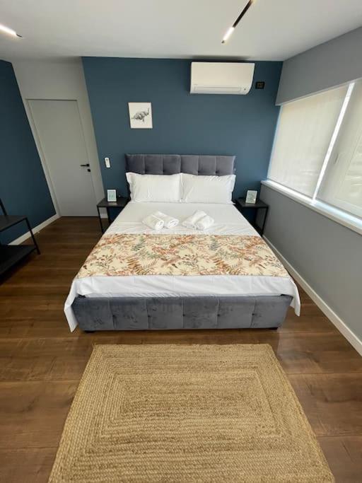 Voyage Penthouse Leilighet Tiranë Eksteriør bilde