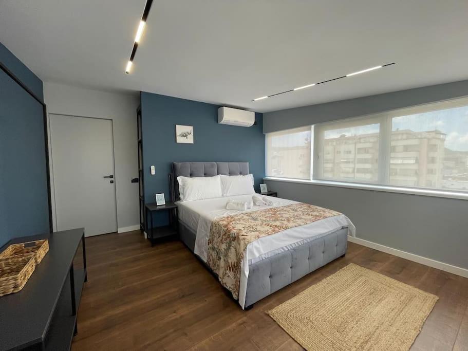 Voyage Penthouse Leilighet Tiranë Eksteriør bilde